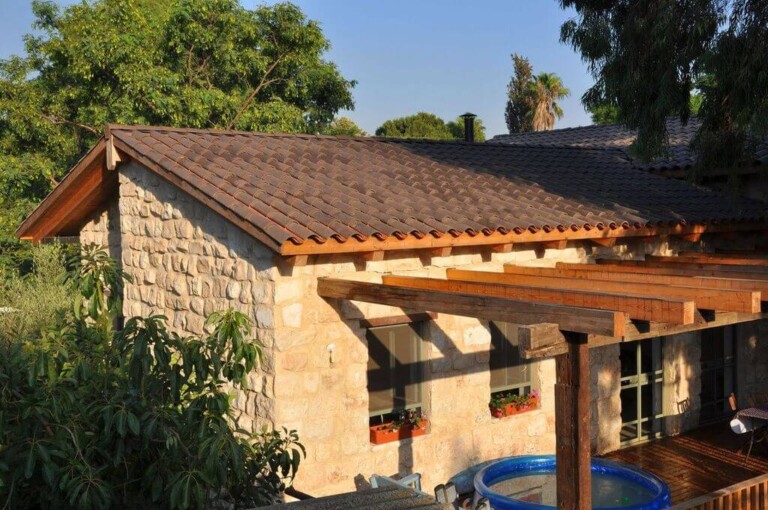 Curved Brown Roof Tile Image